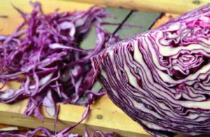 purple cabbage sliced-min